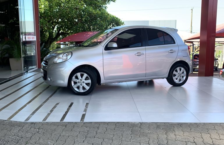 Nissan March 1.6 16V SV (Flex) - Foto #1