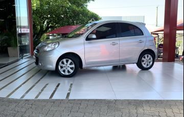 Nissan March 1.6 16V SV (Flex)