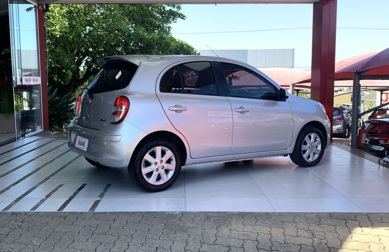 Nissan March 1.6 16V SV (Flex) - Foto #4