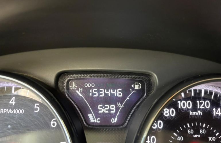 Nissan Versa 1.6 16V Flex SL 4p Manual - Foto #6