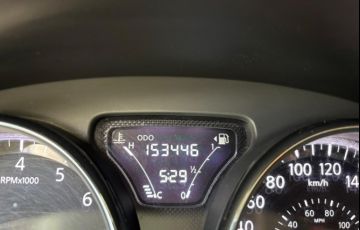 Nissan Versa 1.6 16V Flex SL 4p Manual - Foto #6