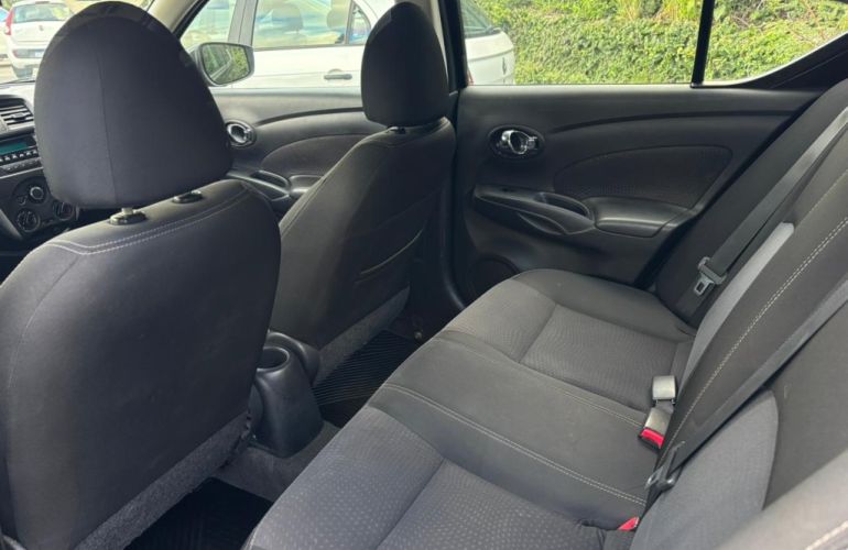Nissan Versa 1.6 16V Flex SL 4p Manual - Foto #8