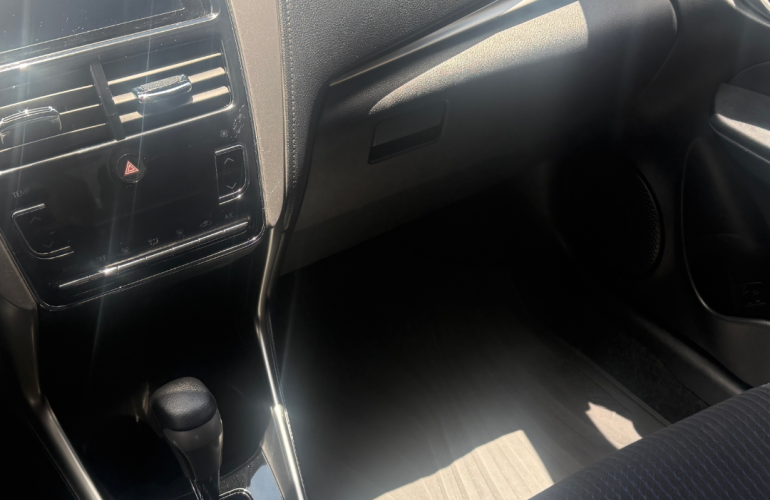 Toyota Yaris Sedan 1.5 XL Plus Tech CVT (Flex) - Foto #5