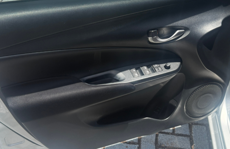 Toyota Yaris Sedan 1.5 XL Plus Tech CVT (Flex) - Foto #6