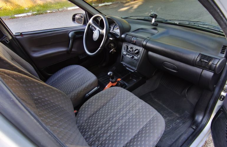 Chevrolet Corsa Sedan Wind 1.0 MPFi - Foto #4