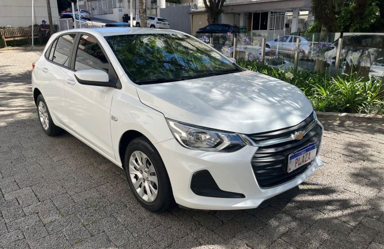 Chevrolet Onix 1.0 LT - Foto #3