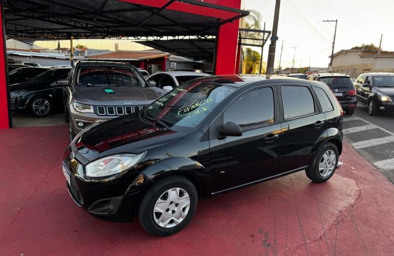 Ford Fiesta 1.5 S Hatch 16v - Foto #4