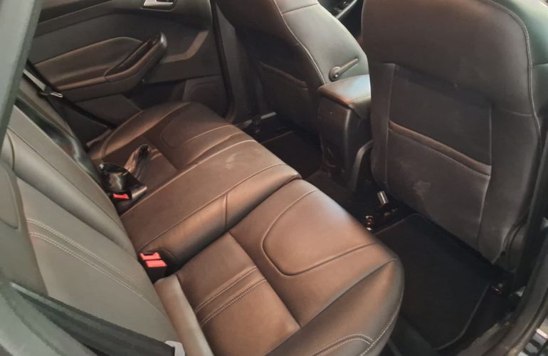 Ford Focus Sedan S 2.0 16V PowerShift (Aut) - Foto #2