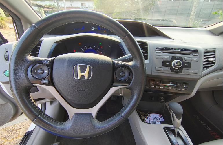 Honda New Civic LXS 1.8 16V i-VTEC (Aut) (Flex) - Foto #2