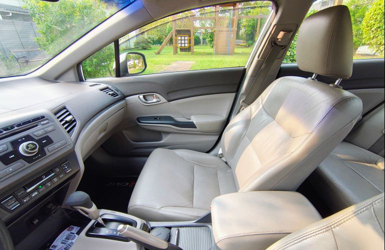 Honda New Civic LXS 1.8 16V i-VTEC (Aut) (Flex) - Foto #6