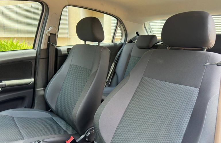 Volkswagen Gol 1.6 Msi Totalflex - Foto #8