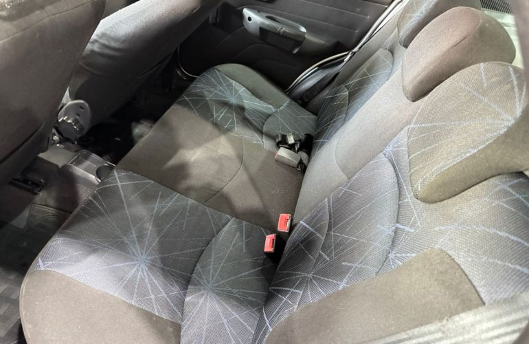 Fiat Palio 1.4 MPi Elx 8V Flex 4p Manual - Foto #10