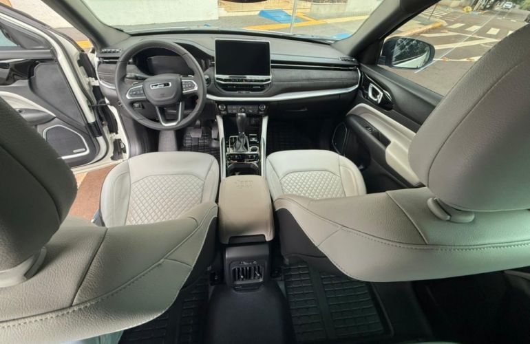 Jeep Commander 2.0 TD380 Overland 4WD (Aut) - Foto #5