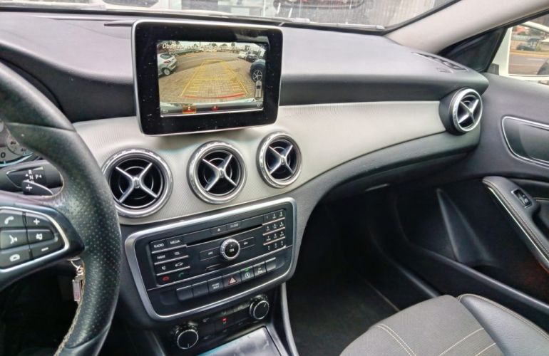 Mercedes-Benz GLA 200 Advance (Flex) - Foto #3