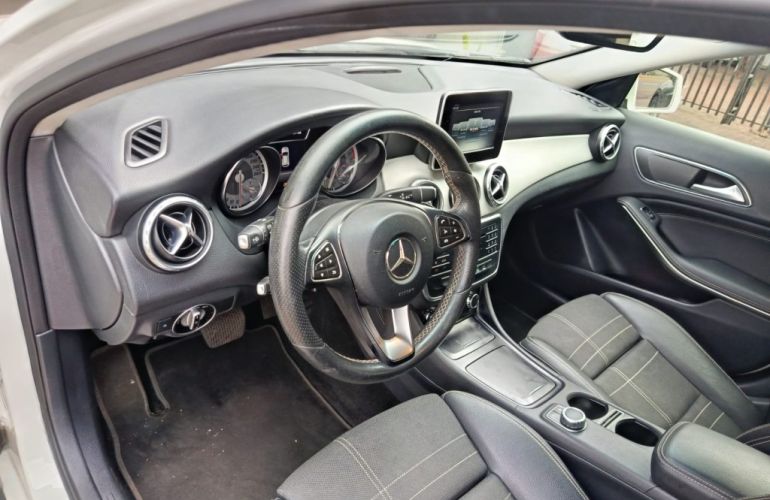 Mercedes-Benz GLA 200 Advance (Flex) - Foto #6