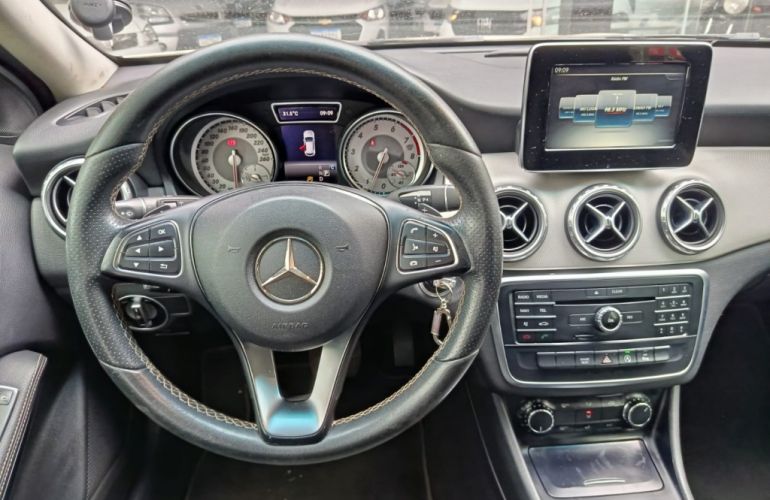 Mercedes-Benz GLA 200 Advance (Flex) - Foto #9