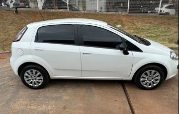 Fiat Punto 1.6 Essence 16v - Foto #4