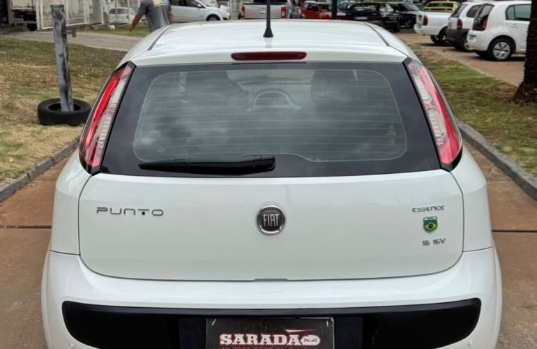 Fiat Punto 1.6 Essence 16v - Foto #6