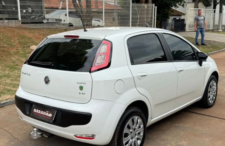 Fiat Punto 1.6 Essence 16v - Foto #7