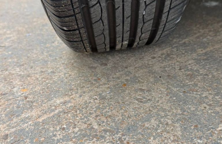 Fiat Punto 1.6 Essence 16v - Foto #9