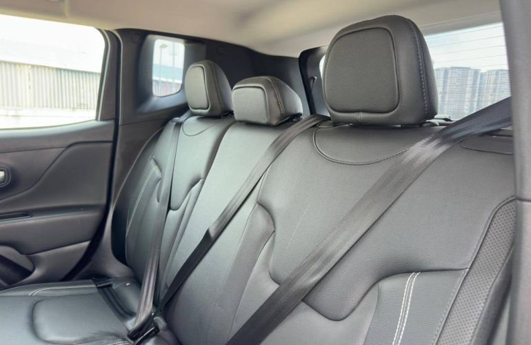 Jeep Renegade 1.8 16V Longitude - Foto #9