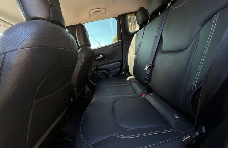 Jeep Renegade 1.3 T270 Longitude (Aut) - Foto #9