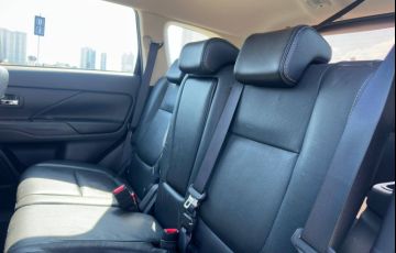 Mitsubishi Outlander 2.0 16v - Foto #9