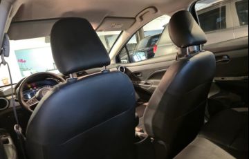 Nissan Versa 1.6 16V Exclusive - Foto #3