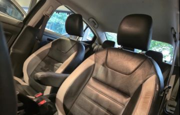 Nissan Versa 1.6 16V Exclusive - Foto #7