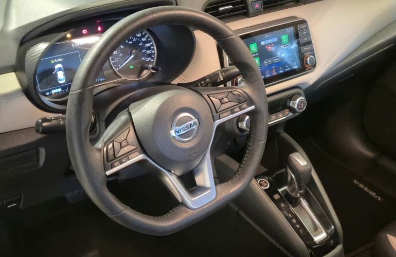 Nissan Versa 1.6 16V Exclusive - Foto #8