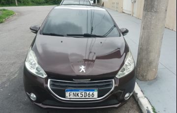 Peugeot 208 1.6 16V Griffe (Flex) (Aut) - Foto #8