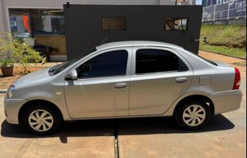 Toyota Etios 1.5 X Sedan 16v - Foto #6