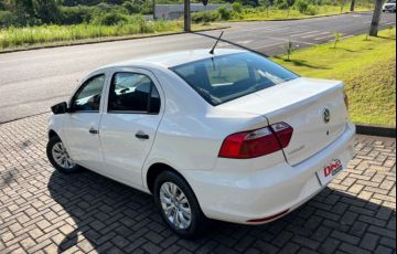 Volkswagen Voyage (G6) 1.0 TEC Total Flex - Foto #6