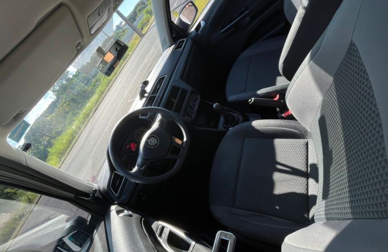 Volkswagen Voyage (G6) 1.0 TEC Total Flex - Foto #8