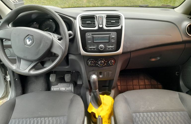 Renault Sandero Expression 1.0 16V (Flex) - Foto #4