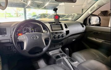 Toyota Hilux 2.7 Flex 4x2 CD SR (Aut) - Foto #8