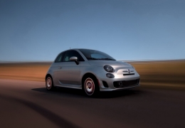 Fiat lança versão turbinada do 500