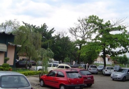 Dicas para quando deixar o carro em vagas descobertas