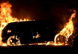 O que fazer quando o carro pega fogo