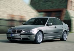 BMW convoca 220 mil carros no mundo