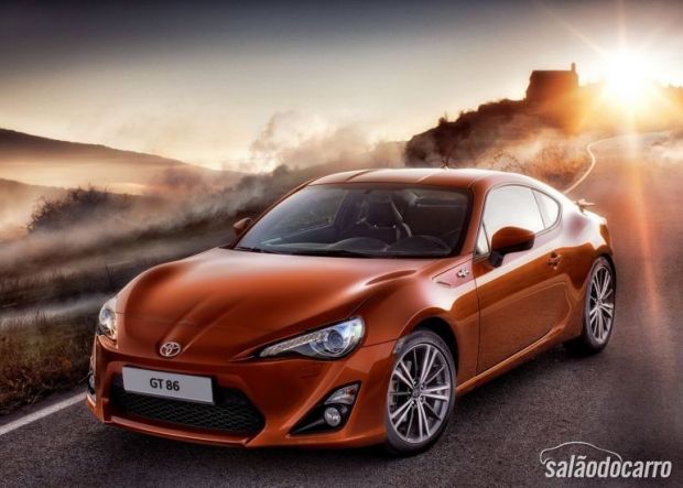 Toyota GT86 promete maior leveza e aceleração