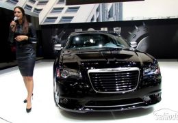 Chrysler 300S 2014 vem com SportMode e BeatsAudio exclusivo