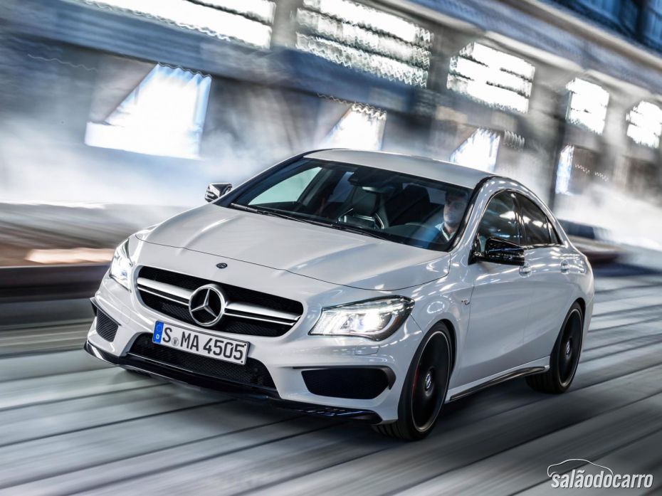 Mercedes-Benz CLA 45 AMG chega ao Brasil por R$ 289.900