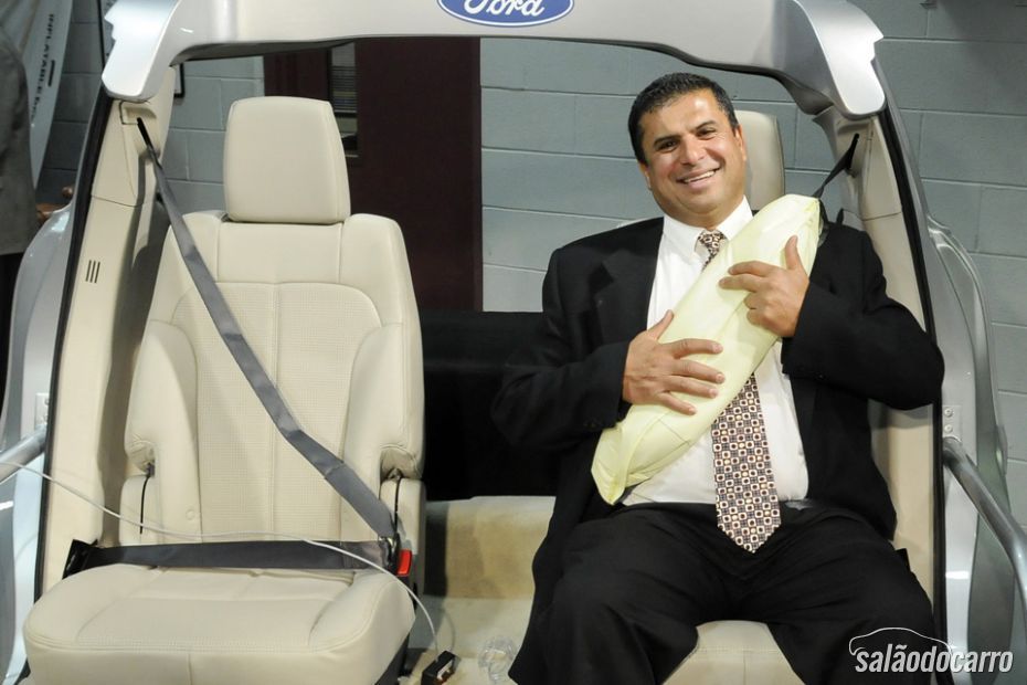 Ford licencia cinto de segurança inflável 
