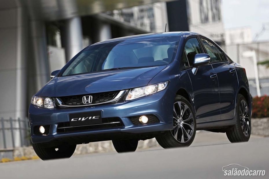 Honda lança Civic 2015 com preço a partir de R$ 65.890