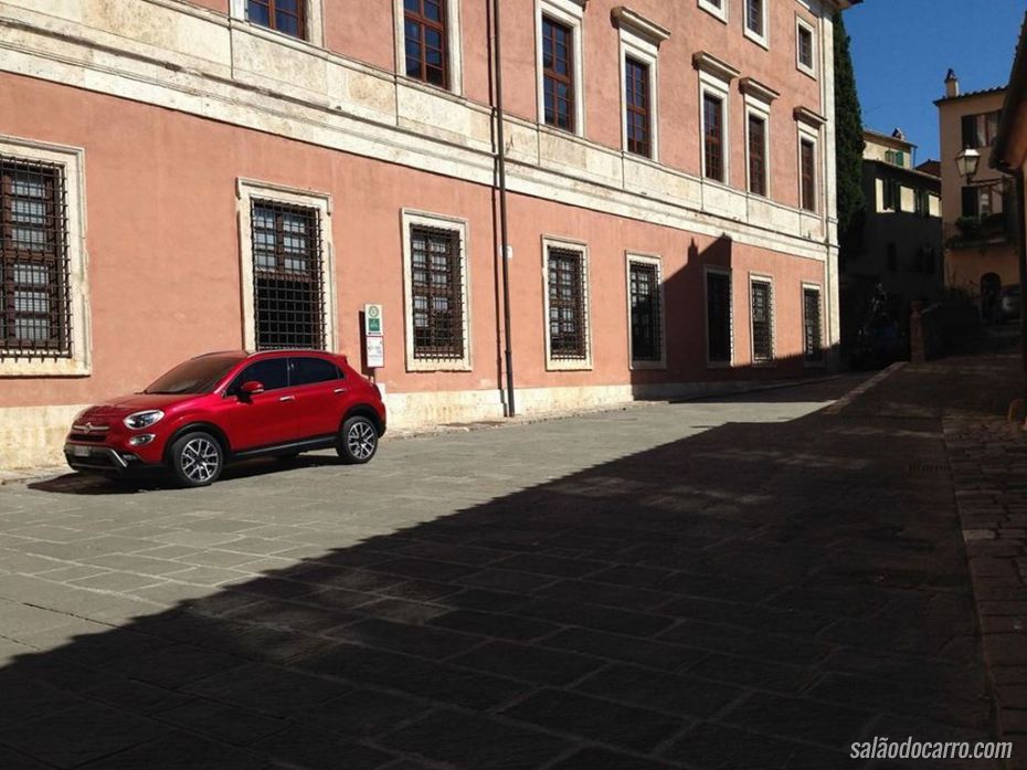 Fiat 500X tem imagem circulando pela web