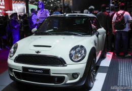 MINI traz inovações ao Salão do Automóvel