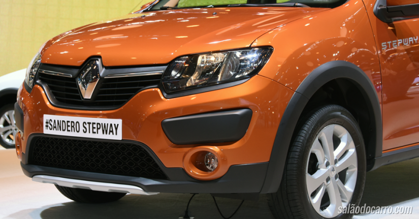 Renault lança Sandero Stepway 2015