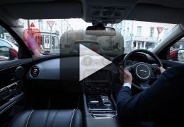 Jaguar Land Rover divulga tecnologia contra pontos cegos