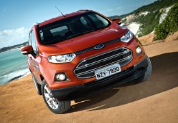 Ford implementa Assistente de Emergência no EcoSport 2015